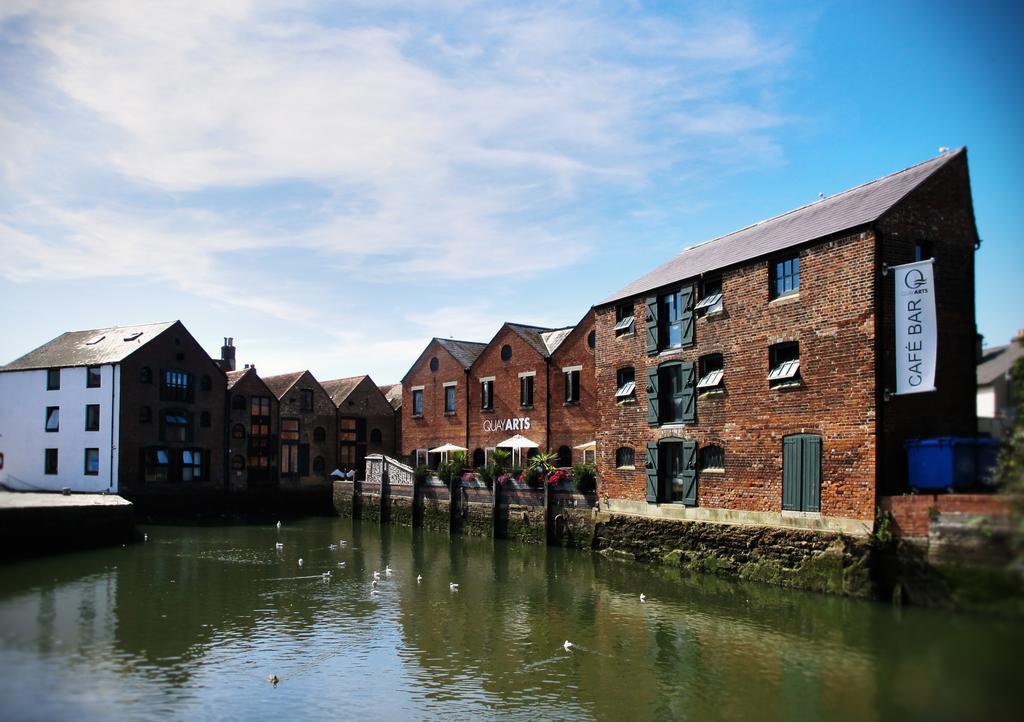 Calverts Hotel - Newport, Isle Of Wight Newport  Exteriér fotografie